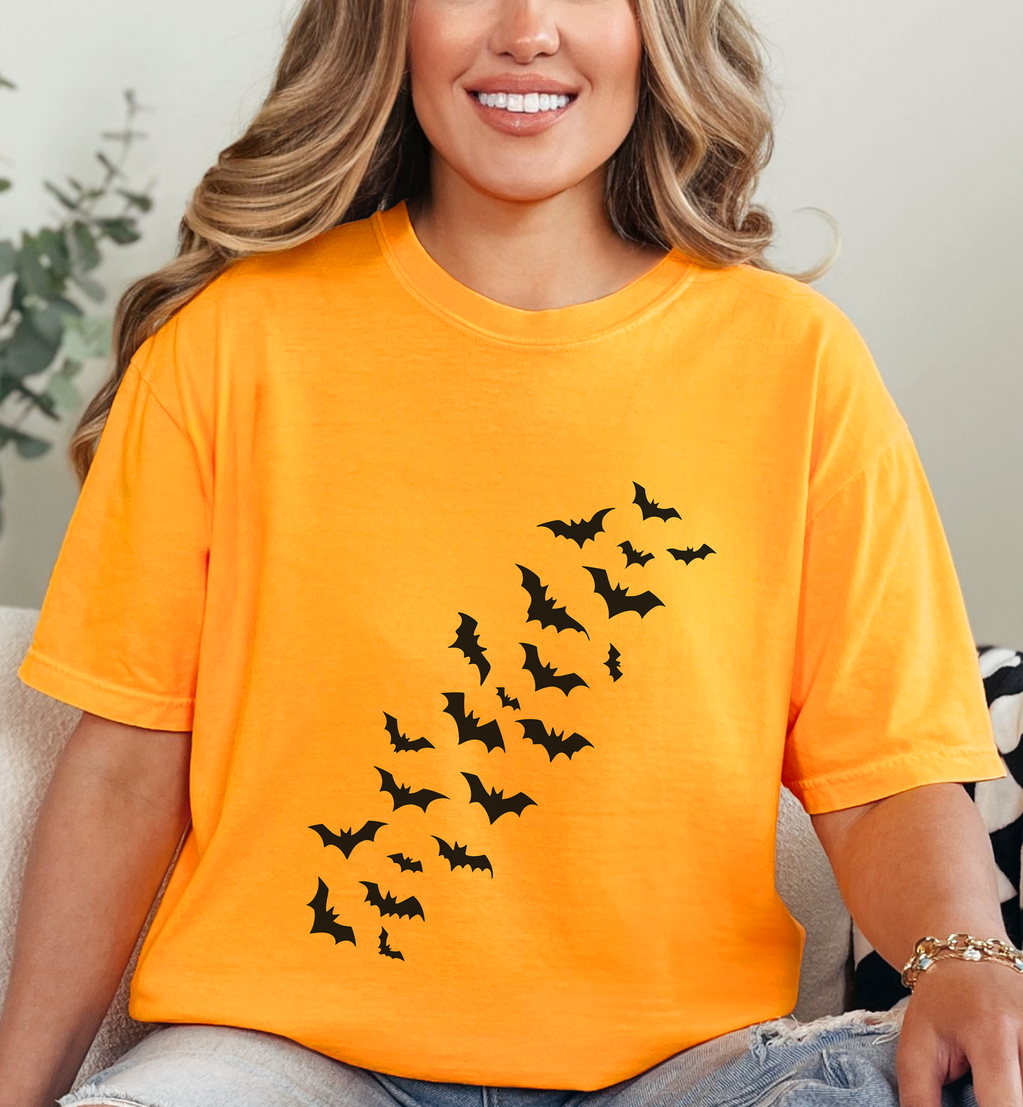 UNISEX HAUNTED HOUSE BATS TEE HALLOWEEN TSHIRT GIFT